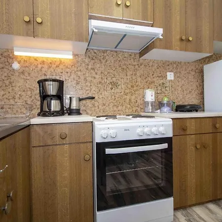 Manousi 2 - First Floor Holiday home