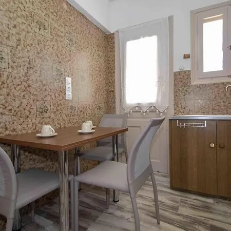 Holiday home Manousi 2 - First Floor Mystras